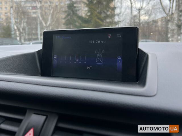 Чорний Лексус CT 200h, об'ємом двигуна 1.8 л та пробігом 69 тис. км за 22600 $, фото 16 на Automoto.ua