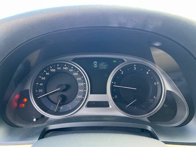 Белый Лексус IS 220, объемом двигателя 2.2 л и пробегом 351 тыс. км за 8990 $, фото 20 на Automoto.ua