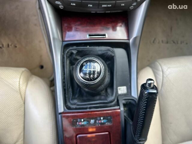 Белый Лексус IS 220, объемом двигателя 2.2 л и пробегом 351 тыс. км за 8990 $, фото 33 на Automoto.ua