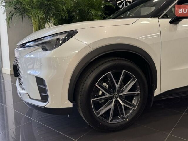 Лексус LBX, объемом двигателя 1.49 л и пробегом 0 тыс. км за 42260 $, фото 19 на Automoto.ua