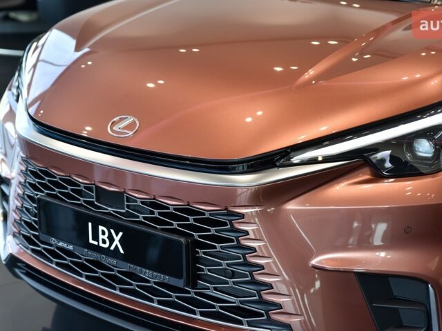 Лексус LBX, об'ємом двигуна 1.49 л та пробігом 0 тис. км за 42760 $, фото 9 на Automoto.ua