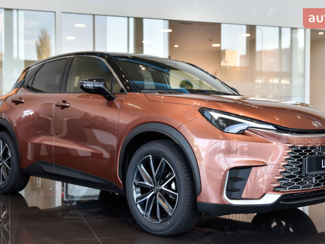 Лексус LBX, об'ємом двигуна 1.49 л та пробігом 0 тис. км за 42760 $, фото 5 на Automoto.ua