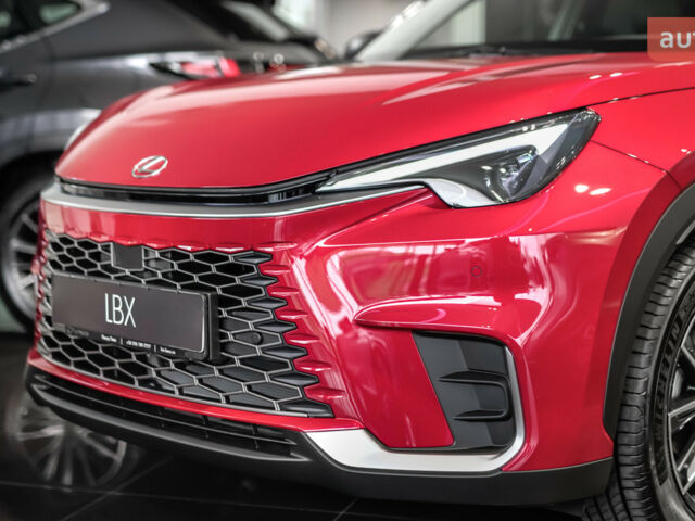 Лексус LBX, объемом двигателя 1.49 л и пробегом 0 тыс. км за 42260 $, фото 2 на Automoto.ua