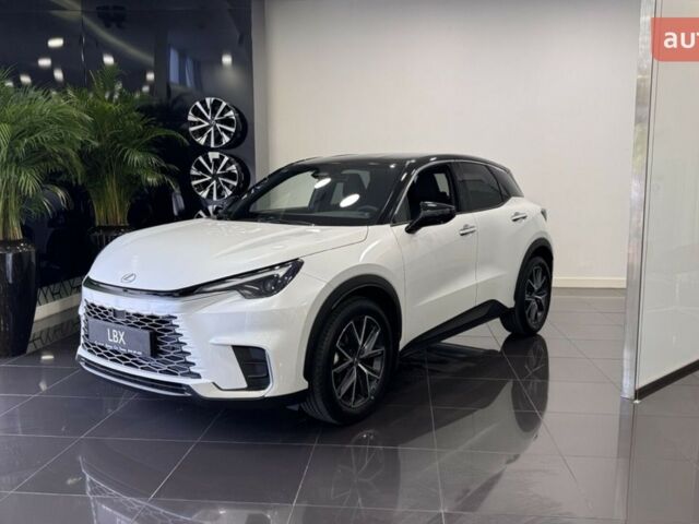 Лексус LBX, объемом двигателя 1.49 л и пробегом 0 тыс. км за 42260 $, фото 2 на Automoto.ua