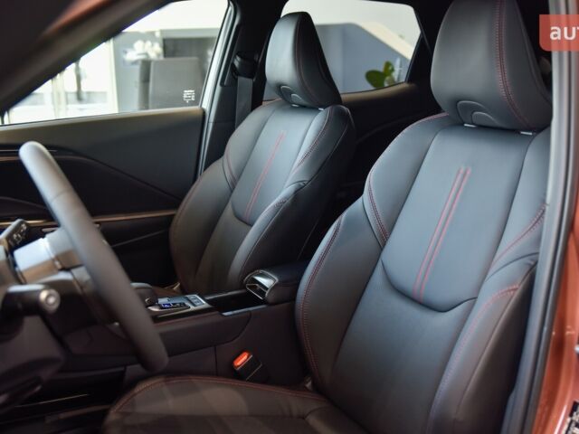 Лексус LBX, об'ємом двигуна 1.49 л та пробігом 0 тис. км за 42760 $, фото 14 на Automoto.ua