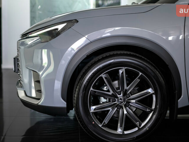Лексус LBX, об'ємом двигуна 1.49 л та пробігом 0 тис. км за 41090 $, фото 10 на Automoto.ua