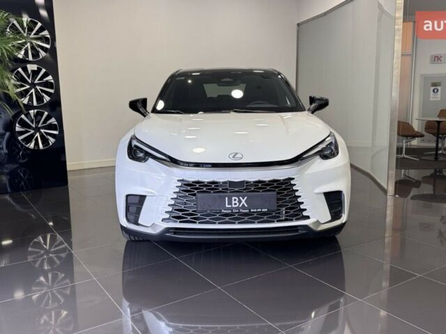 Лексус LBX, объемом двигателя 1.49 л и пробегом 0 тыс. км за 42260 $, фото 1 на Automoto.ua