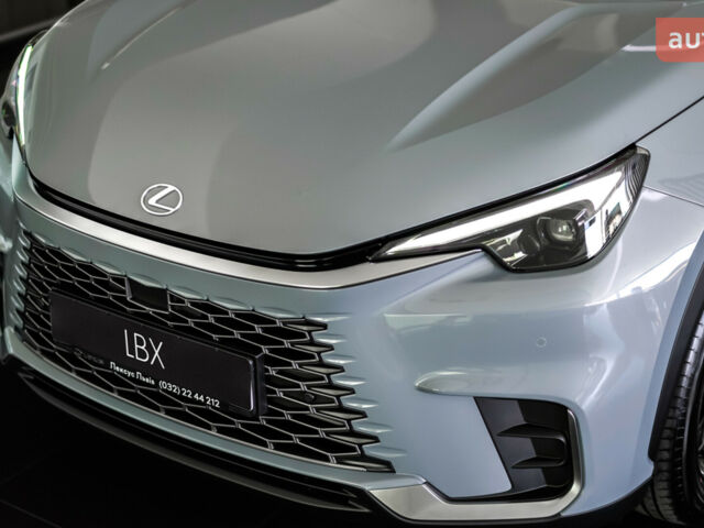 Лексус LBX, об'ємом двигуна 1.49 л та пробігом 0 тис. км за 41090 $, фото 5 на Automoto.ua