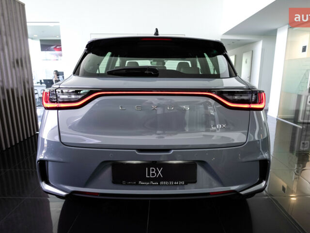 Лексус LBX, об'ємом двигуна 1.49 л та пробігом 0 тис. км за 41090 $, фото 4 на Automoto.ua