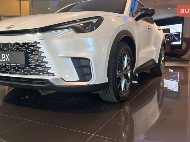 Лексус LBX 2025 в Киеве на Automoto.ua Лексус LBX, объемом двигателя 1.49 л и пробегом 0 тыс. км за 41090 $, фото 23 на Automoto.ua