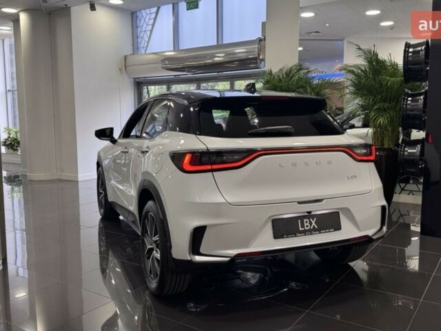 Лексус LBX, объемом двигателя 1.49 л и пробегом 0 тыс. км за 42260 $, фото 14 на Automoto.ua