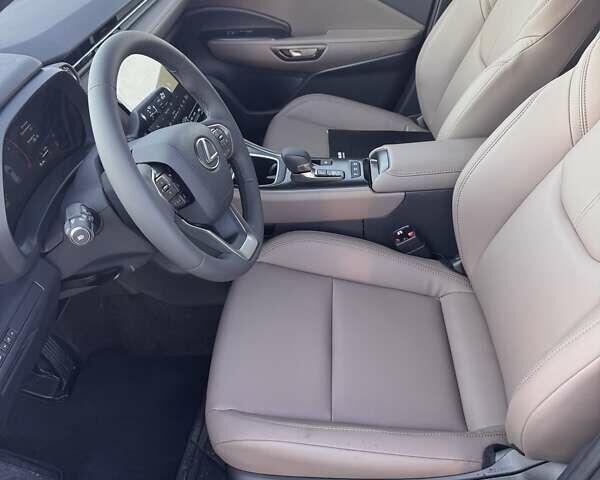 Серый Лексус LBX, объемом двигателя 1.49 л и пробегом 1 тыс. км за 38500 $, фото 16 на Automoto.ua