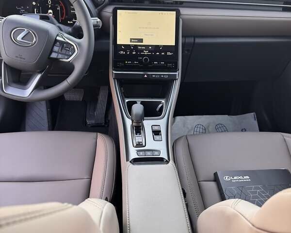 Серый Лексус LBX, объемом двигателя 1.49 л и пробегом 1 тыс. км за 38500 $, фото 13 на Automoto.ua