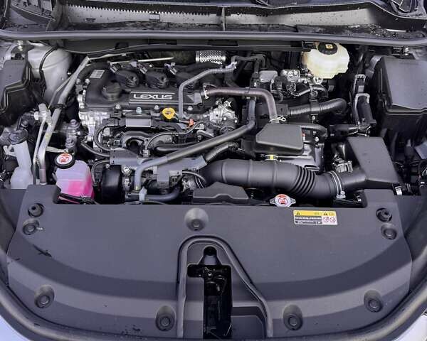 Серый Лексус LBX, объемом двигателя 1.49 л и пробегом 1 тыс. км за 38500 $, фото 17 на Automoto.ua