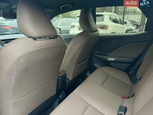 Синій Лексус LBX, об'ємом двигуна 1.49 л та пробігом 18 тис. км за 39500 $, фото 16 на Automoto.ua