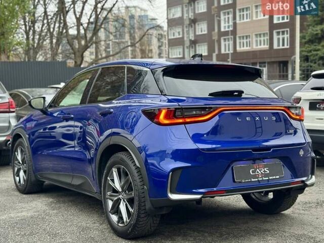 Синій Лексус LBX, об'ємом двигуна 1.49 л та пробігом 18 тис. км за 39500 $, фото 10 на Automoto.ua