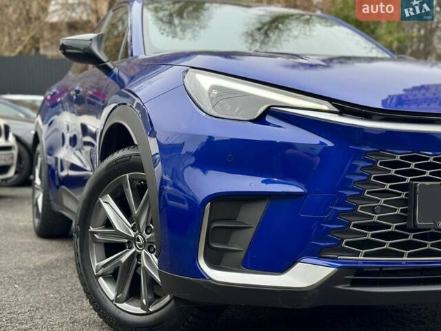 Синій Лексус LBX, об'ємом двигуна 1.49 л та пробігом 18 тис. км за 39500 $, фото 32 на Automoto.ua