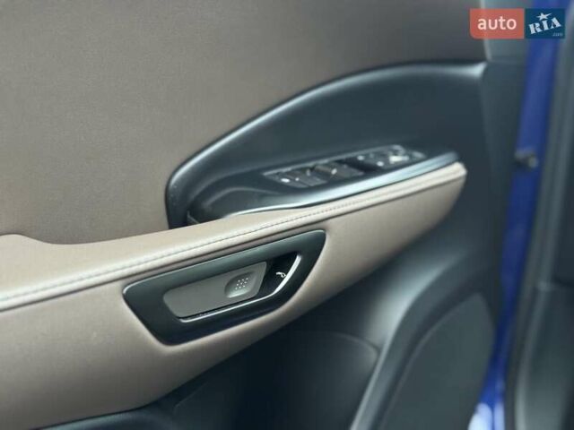 Синій Лексус LBX, об'ємом двигуна 1.49 л та пробігом 18 тис. км за 39500 $, фото 41 на Automoto.ua