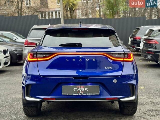 Синій Лексус LBX, об'ємом двигуна 1.49 л та пробігом 18 тис. км за 39500 $, фото 9 на Automoto.ua