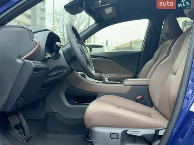 Синій Лексус LBX, об'ємом двигуна 1.49 л та пробігом 18 тис. км за 39500 $, фото 15 на Automoto.ua