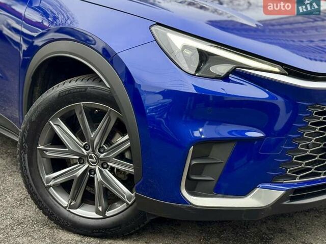 Синій Лексус LBX, об'ємом двигуна 1.49 л та пробігом 18 тис. км за 39500 $, фото 31 на Automoto.ua