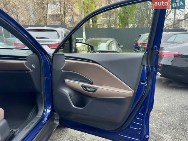 Синій Лексус LBX, об'ємом двигуна 1.49 л та пробігом 18 тис. км за 39500 $, фото 24 на Automoto.ua