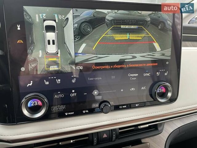 Білий Лексус LM, об'ємом двигуна 2.49 л та пробігом 8 тис. км за 115900 $, фото 5 на Automoto.ua