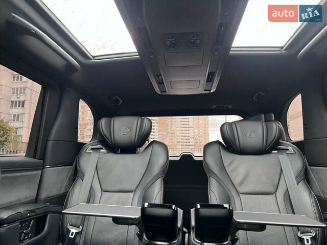 Чорний Лексус LM, об'ємом двигуна 2.5 л та пробігом 34 тис. км за 81300 $, фото 14 на Automoto.ua