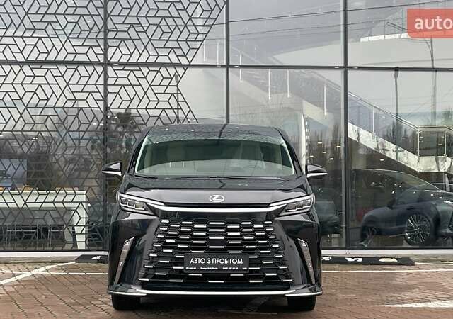 Чорний Лексус LM, об'ємом двигуна 2.39 л та пробігом 55 тис. км за 129537 $, фото 4 на Automoto.ua