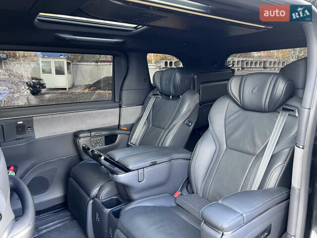Чорний Лексус LM, об'ємом двигуна 2.5 л та пробігом 34 тис. км за 81300 $, фото 5 на Automoto.ua