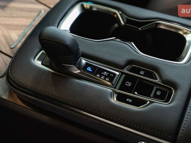 Лексус LM, об'ємом двигуна 2.49 л та пробігом 0 тис. км за 147334 $, фото 12 на Automoto.ua