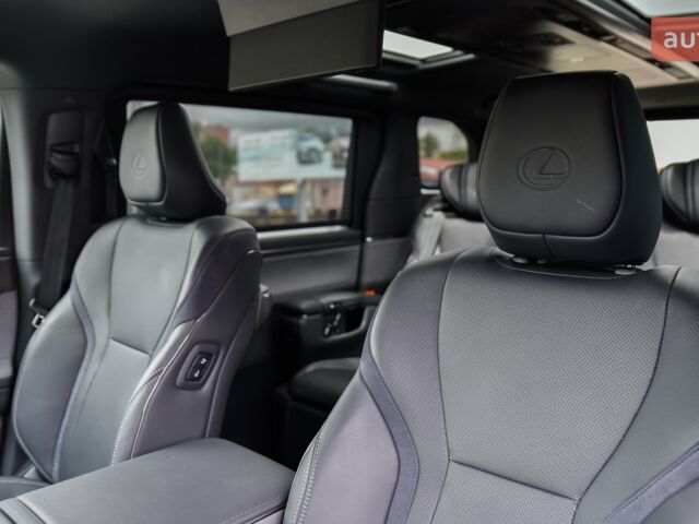 Лексус LM, об'ємом двигуна 2.49 л та пробігом 0 тис. км за 121087 $, фото 13 на Automoto.ua