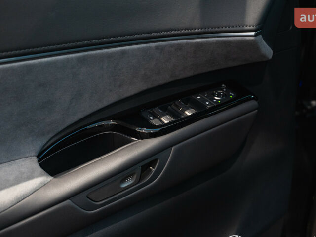 Лексус LM, об'ємом двигуна 2.49 л та пробігом 0 тис. км за 147334 $, фото 15 на Automoto.ua