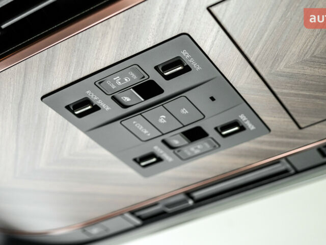 Лексус LM, объемом двигателя 2.49 л и пробегом 0 тыс. км за 118260 $, фото 23 на Automoto.ua