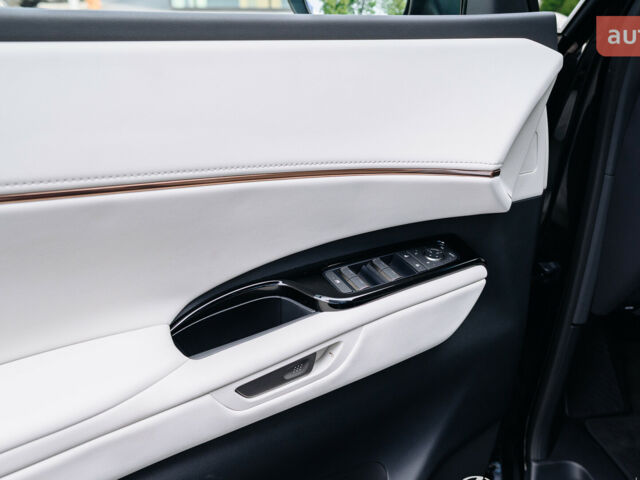 Лексус LM, объемом двигателя 2.49 л и пробегом 0 тыс. км за 141386 $, фото 17 на Automoto.ua