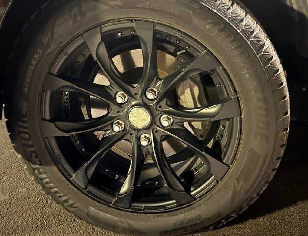 Чорний Лексус LX 450d, об'ємом двигуна 4.46 л та пробігом 0 тис. км за 74000 $, фото 3 на Automoto.ua