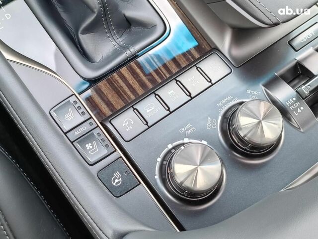 Білий Лексус LX 570, об'ємом двигуна 5.7 л та пробігом 5 тис. км за 112490 $, фото 27 на Automoto.ua