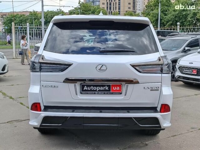 Білий Лексус LX 570, об'ємом двигуна 5.7 л та пробігом 5 тис. км за 112490 $, фото 8 на Automoto.ua