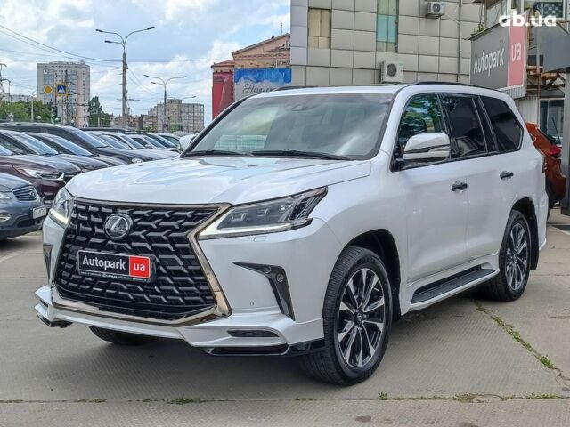 Білий Лексус LX 570, об'ємом двигуна 5.7 л та пробігом 5 тис. км за 112490 $, фото 2 на Automoto.ua