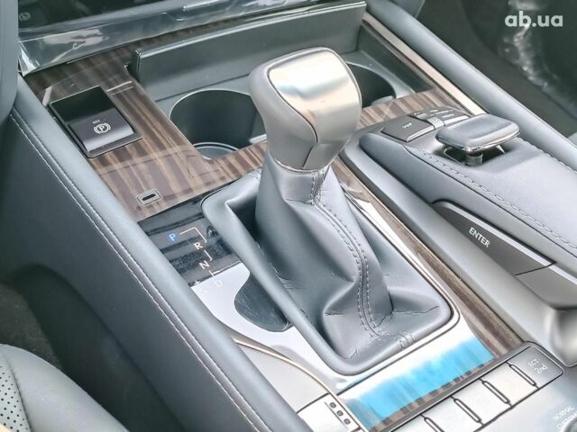 Білий Лексус LX 570, об'ємом двигуна 5.7 л та пробігом 5 тис. км за 112490 $, фото 29 на Automoto.ua