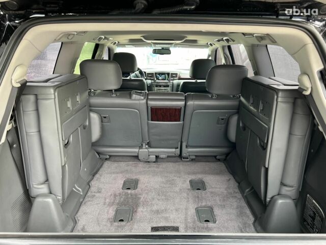 Черный Лексус LX 570, объемом двигателя 57 л и пробегом 153 тыс. км за 25490 $, фото 39 на Automoto.ua
