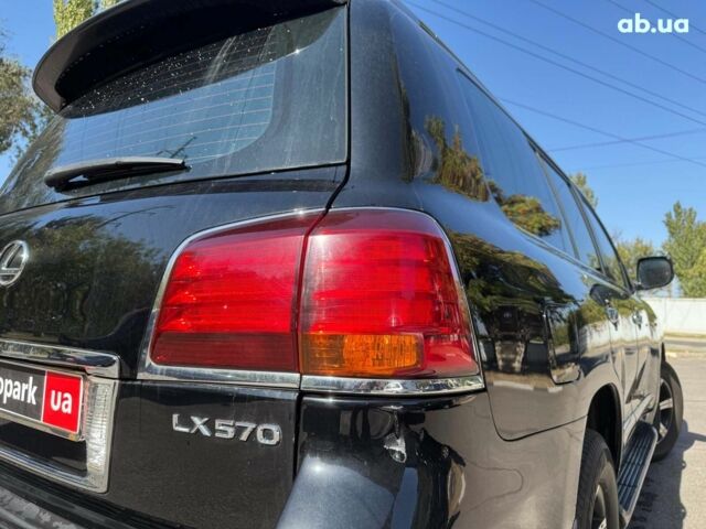 Черный Лексус LX 570, объемом двигателя 57 л и пробегом 153 тыс. км за 25490 $, фото 19 на Automoto.ua