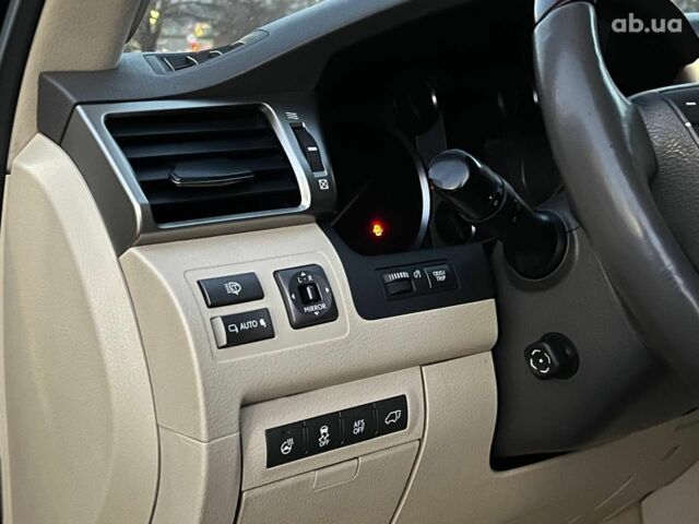 Черный Лексус LX 570, объемом двигателя 5.7 л и пробегом 192 тыс. км за 33990 $, фото 12 на Automoto.ua