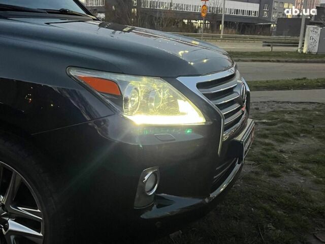 Черный Лексус LX 570, объемом двигателя 5.7 л и пробегом 192 тыс. км за 33990 $, фото 17 на Automoto.ua