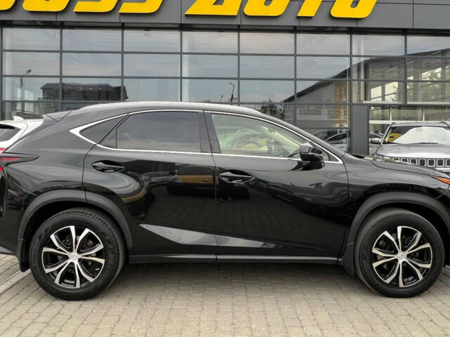 Черный Лексус NX 300, объемом двигателя 2 л и пробегом 130 тыс. км за 27800 $, фото 1 на Automoto.ua