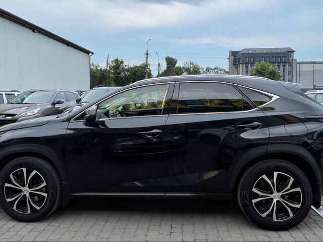 Черный Лексус NX 300, объемом двигателя 2 л и пробегом 130 тыс. км за 27800 $, фото 5 на Automoto.ua