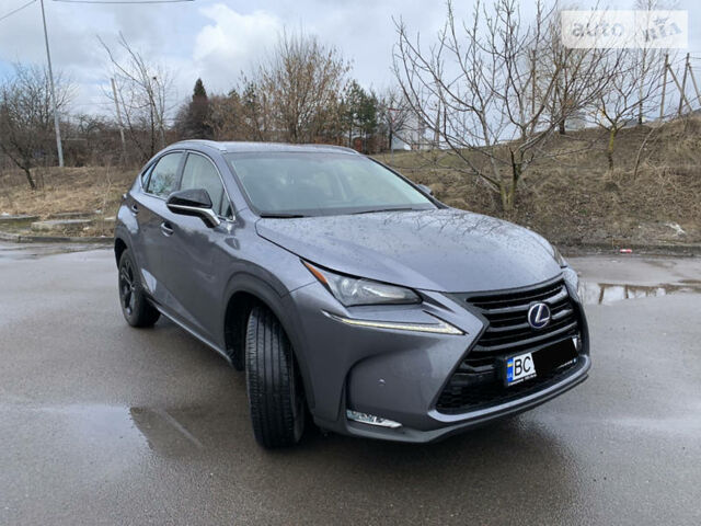 Серый Лексус NX 300h, объемом двигателя 2.5 л и пробегом 77 тыс. км за 31999 $, фото 1 на Automoto.ua