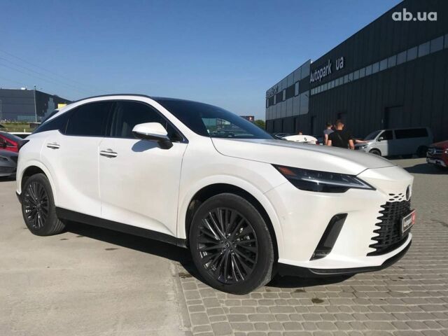Белый Лексус RX 350, объемом двигателя 2.5 л и пробегом 11 тыс. км за 69690 $, фото 3 на Automoto.ua
