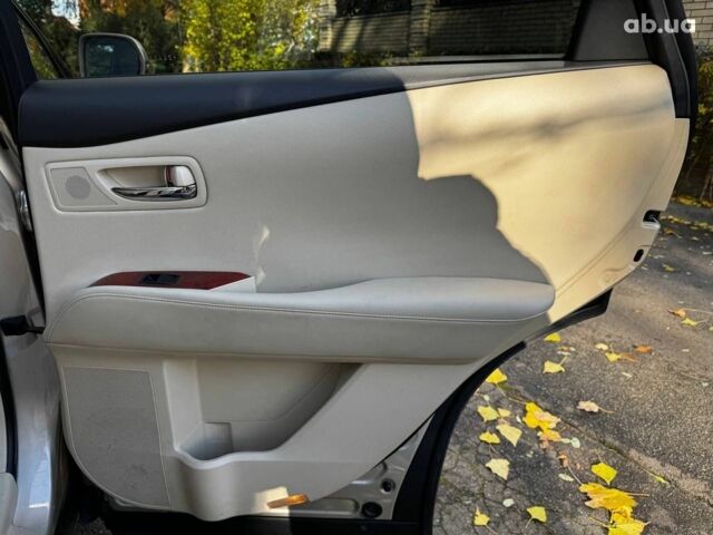 Бежевий Лексус RX 350, об'ємом двигуна 3.5 л та пробігом 98 тис. км за 22990 $, фото 30 на Automoto.ua