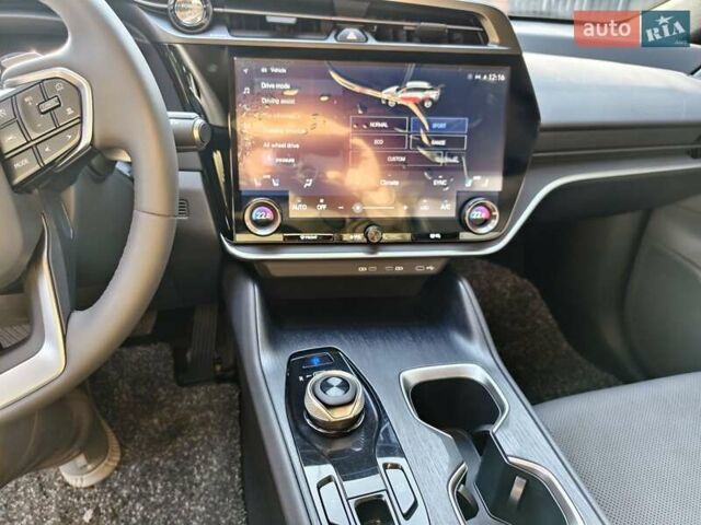 Білий Лексус RZ, об'ємом двигуна 0 л та пробігом 4 тис. км за 40000 $, фото 9 на Automoto.ua